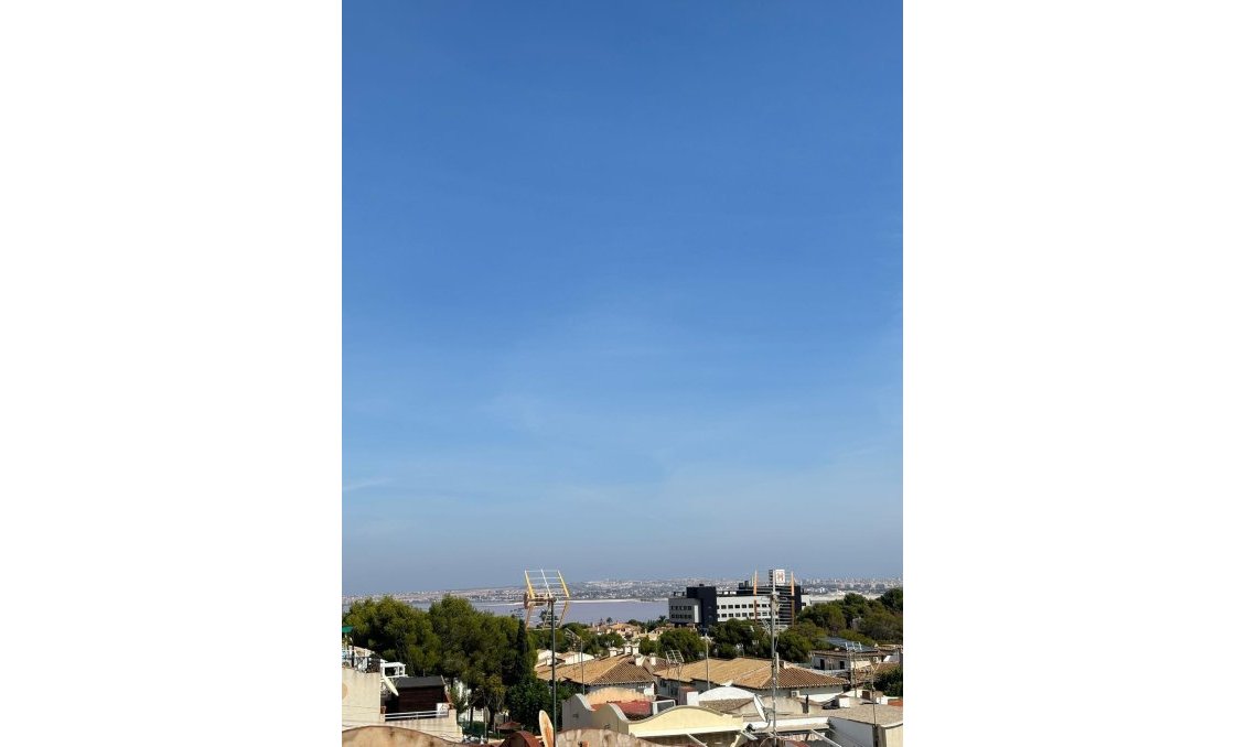 Segunda mano - Bungalow -
Torrevieja - Los Balcones