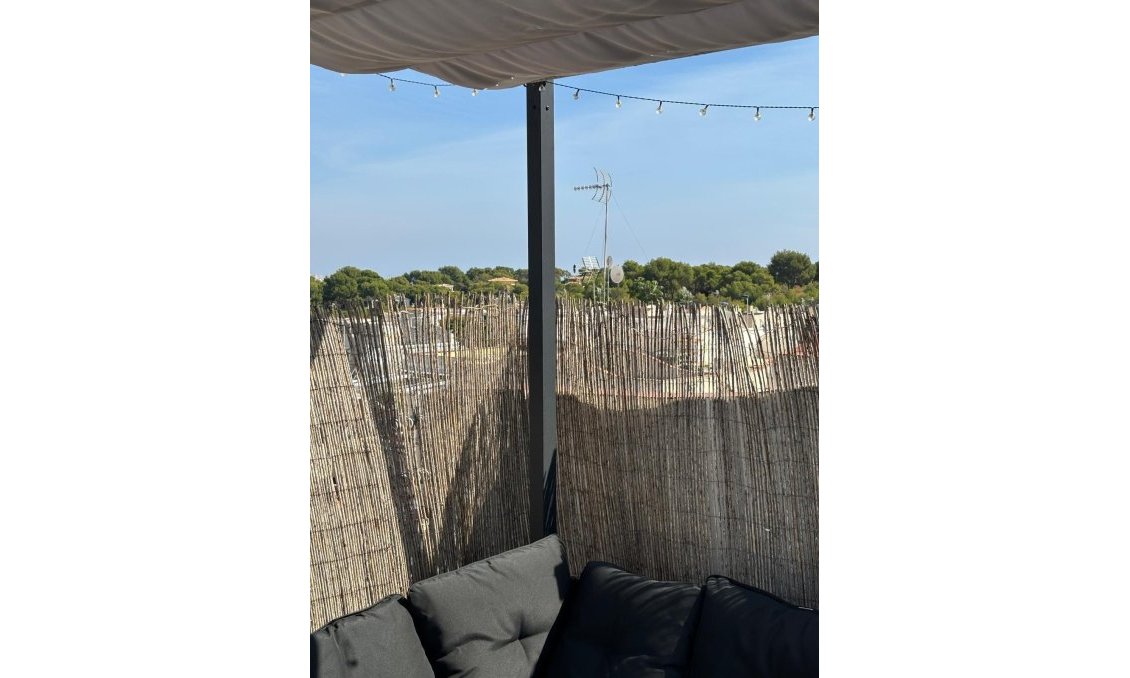 Segunda mano - Bungalow -
Torrevieja - Los Balcones