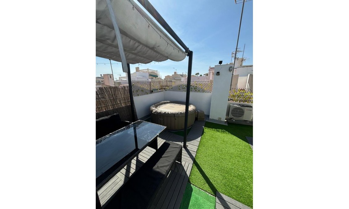 Segunda mano - Bungalow -
Torrevieja - Los Balcones