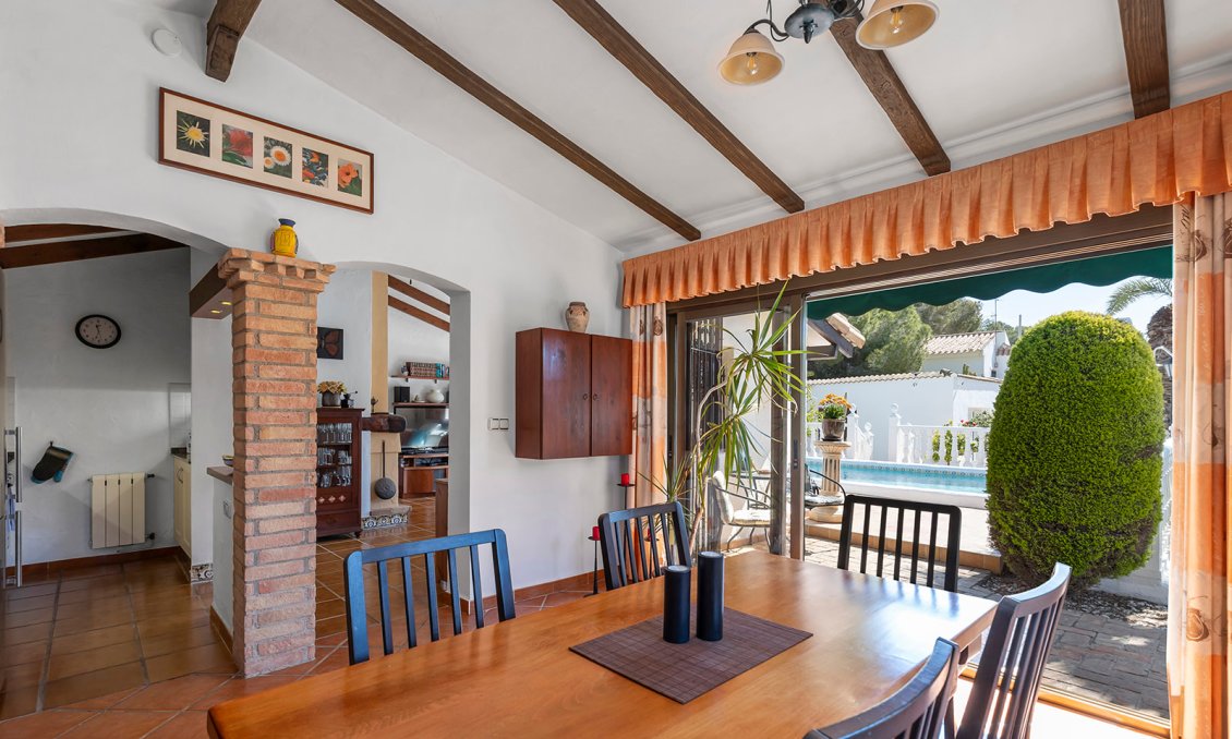 Segunda mano - Villa -
Orihuela - Inland