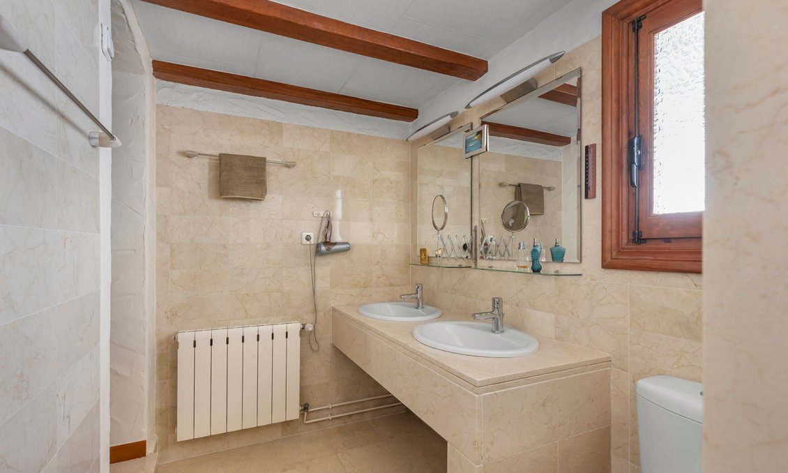 Segunda mano - Villa -
Orihuela - Inland