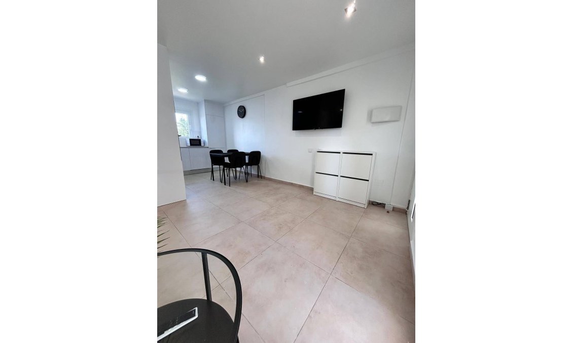 Segunda mano - Apartamento -
Cabo Roig - Costa Blanca