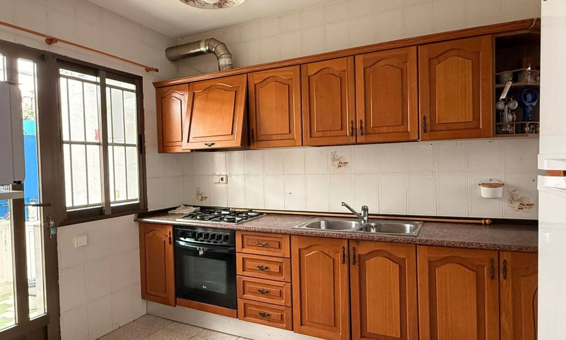 Wiederverkauf - Villa / Doppelhaushälfte -
Los Alcazares - Los Narejos-punta Calera