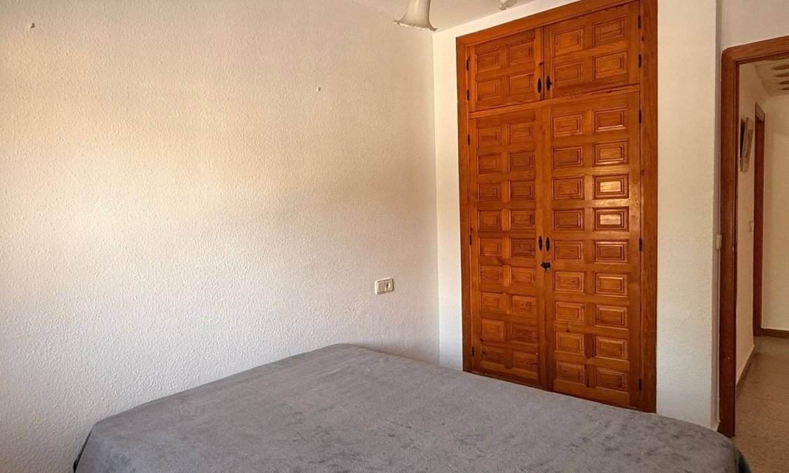 Wiederverkauf - Villa / Doppelhaushälfte -
Los Alcazares - Los Narejos-punta Calera