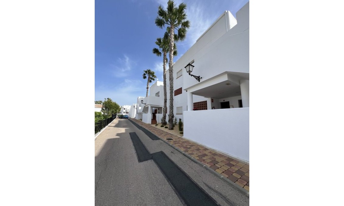 Wiederverkauf - Wohnung -
Orihuela Costa - Villamartín