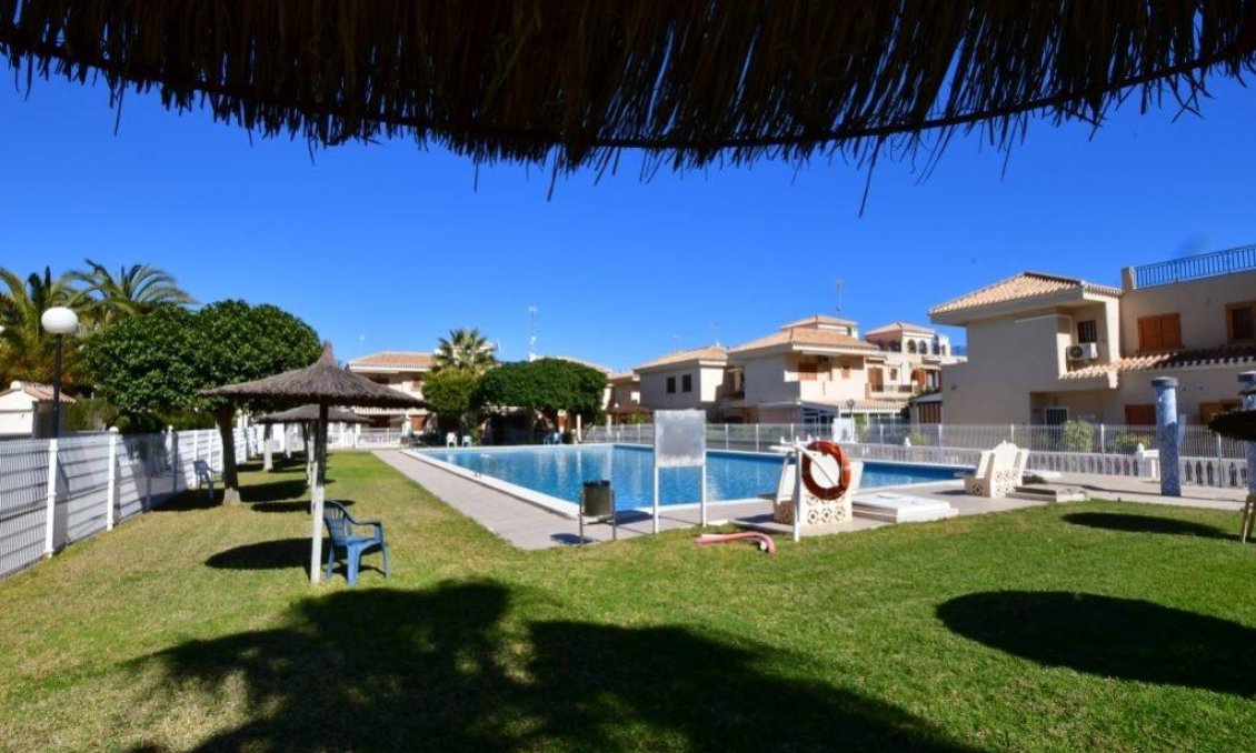 Wiederverkauf - Wohnung -
Orihuela Costa - La Zenia