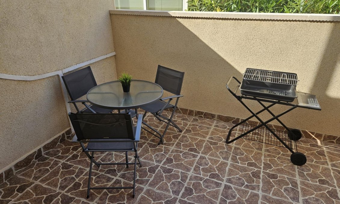 Wiederverkauf - Wohnung -
Orihuela Costa - La Zenia