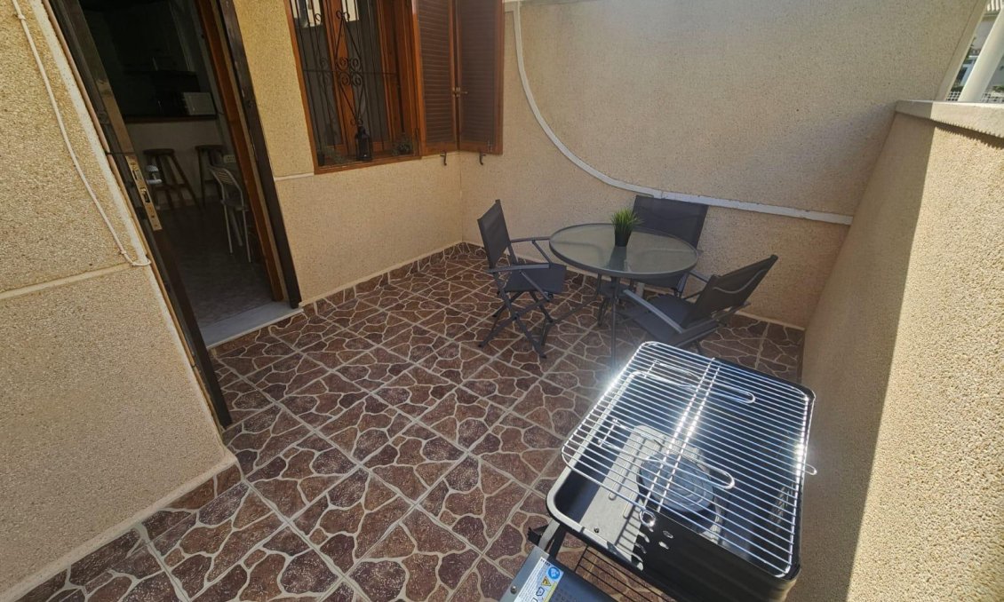 Wiederverkauf - Wohnung -
Orihuela Costa - La Zenia