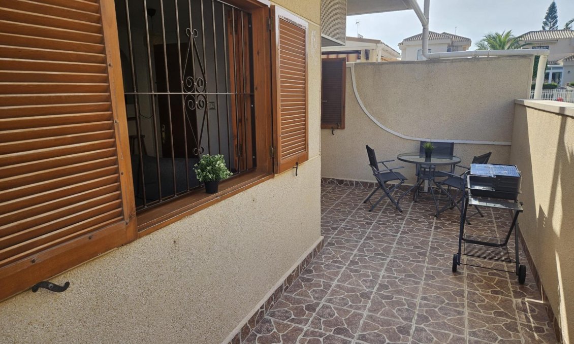 Wiederverkauf - Wohnung -
Orihuela Costa - La Zenia