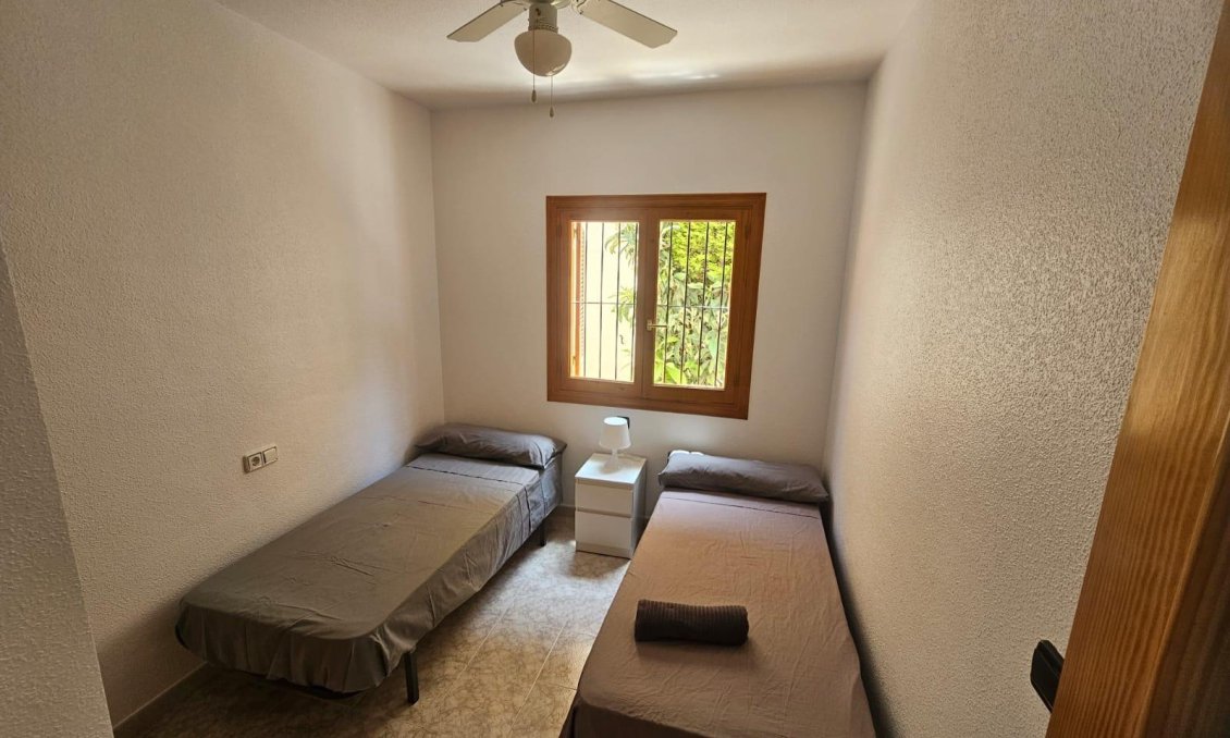 Wiederverkauf - Wohnung -
Orihuela Costa - La Zenia