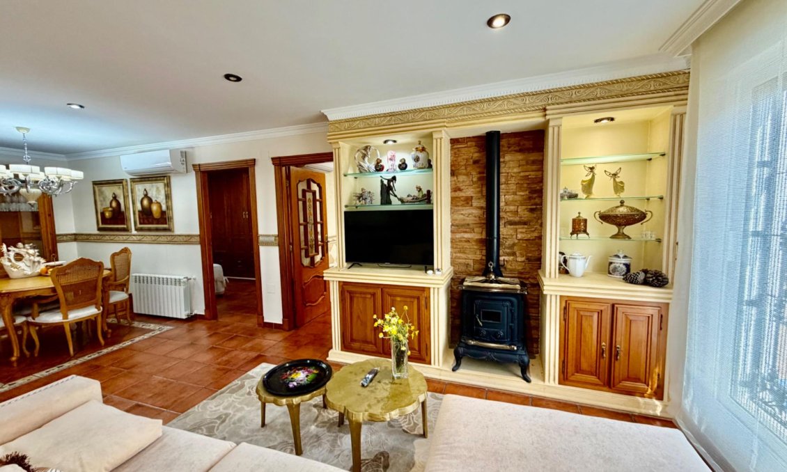 Wiederverkauf - Villa / Doppelhaushälfte -
Orihuela Costa - La Zenia