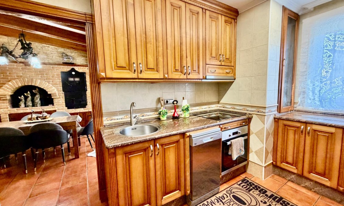 Wiederverkauf - Villa / Doppelhaushälfte -
Orihuela Costa - La Zenia