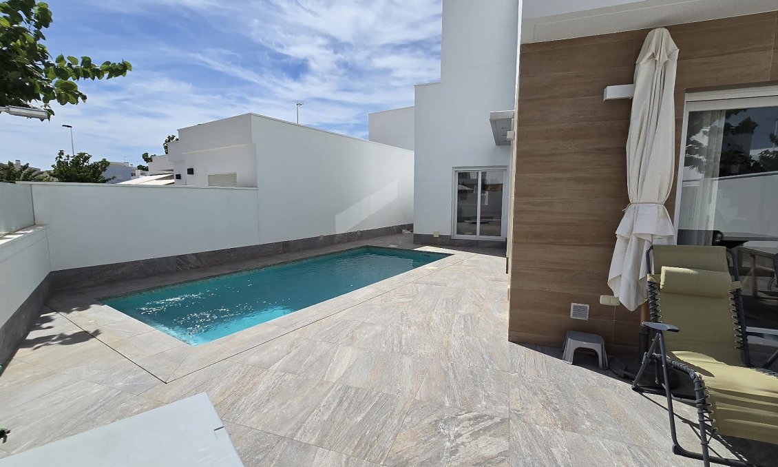 Segunda mano - Villa -
San Pedro del Pinatar - Costa Calida