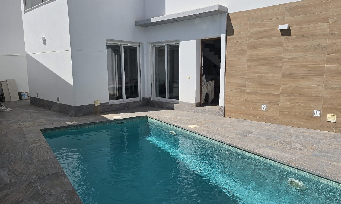 Segunda mano - Villa -
San Pedro del Pinatar - Costa Calida