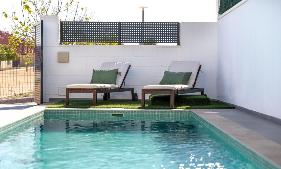Resale - Villa -
Bigastro - D6