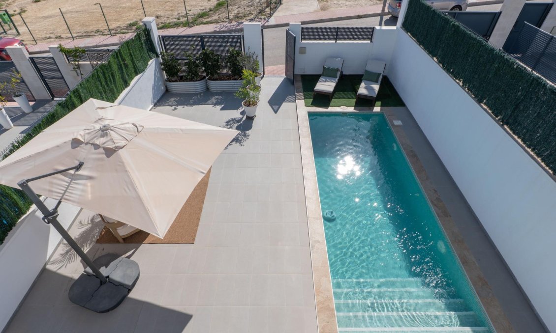 Resale - Villa -
Bigastro - D6