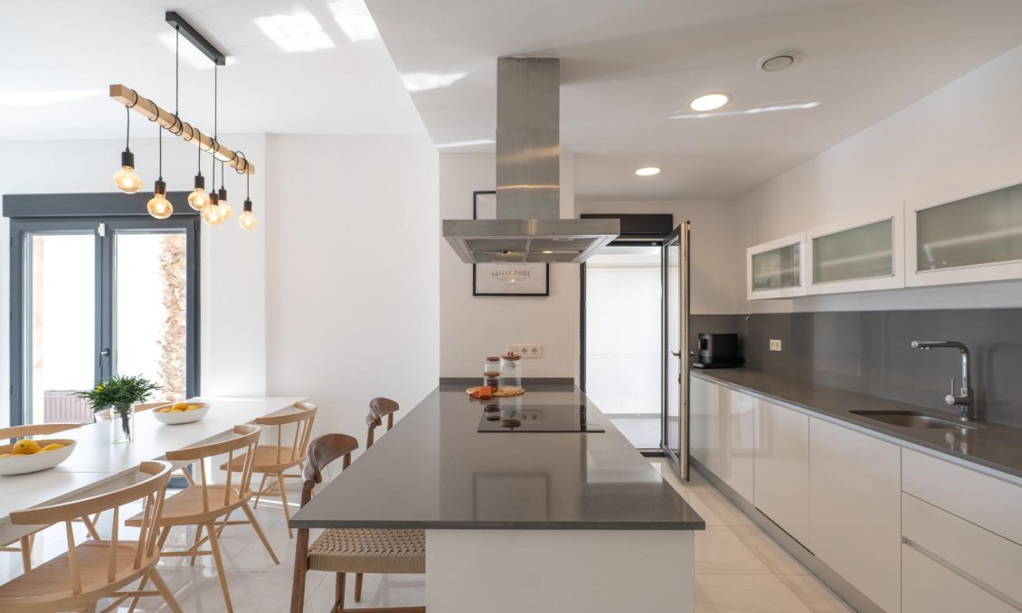 Resale - Villa -
Bigastro - D6
