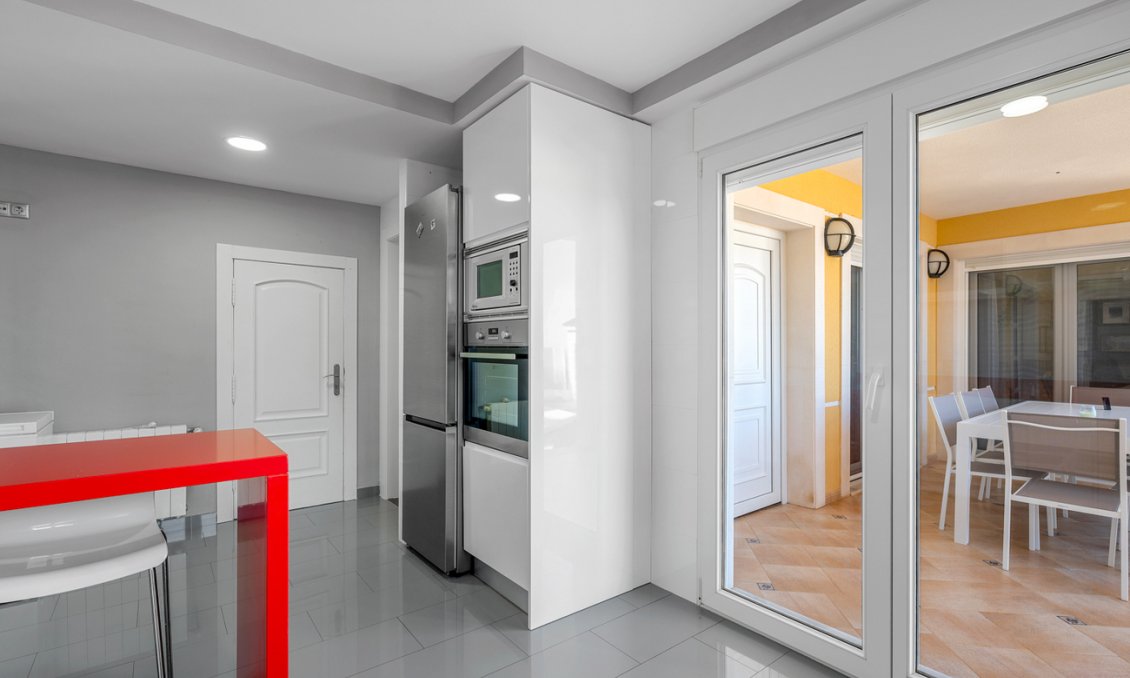 Resale - Villa -
Ciudad De Las Comunicaciones - Costa Blanca