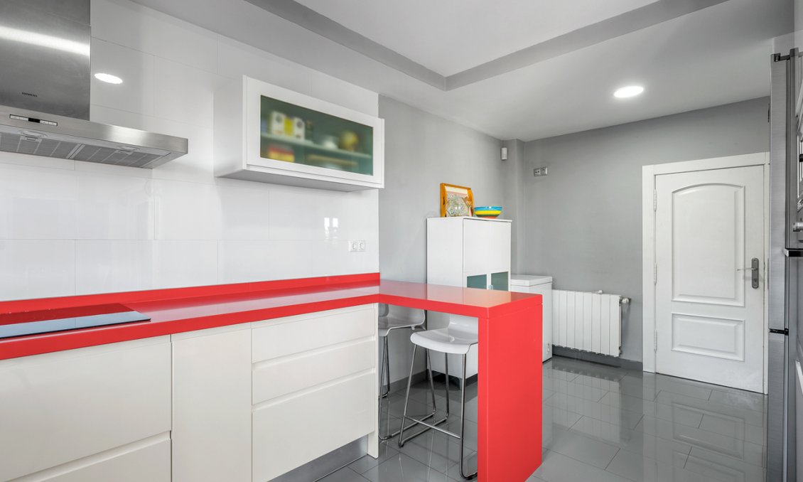 Resale - Villa -
Ciudad De Las Comunicaciones - Costa Blanca
