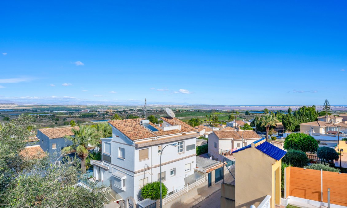 Resale - Villa -
Ciudad De Las Comunicaciones - Costa Blanca