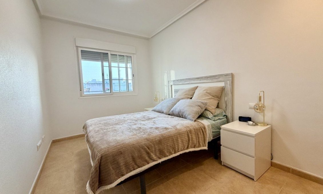 Revente - Appartement -
Dolores - Costa Blanca