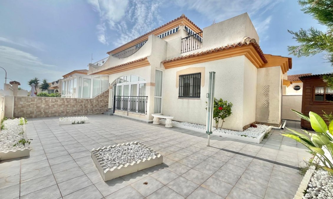 Resale - Townhouse -
Orihuela Costa - Playa Flamenca