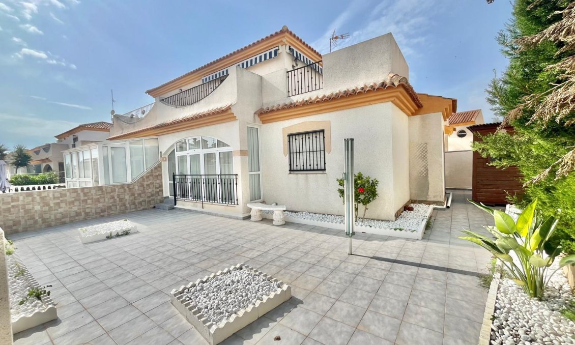 Resale - Townhouse -
Orihuela Costa - Playa Flamenca