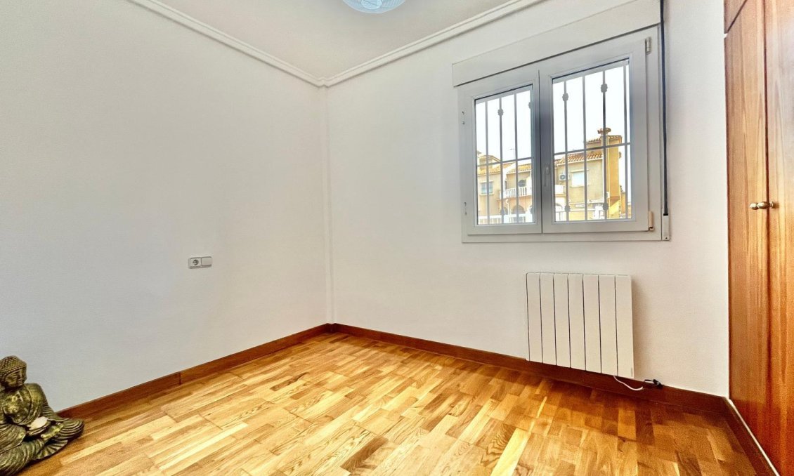 Resale - Townhouse -
Orihuela Costa - Playa Flamenca