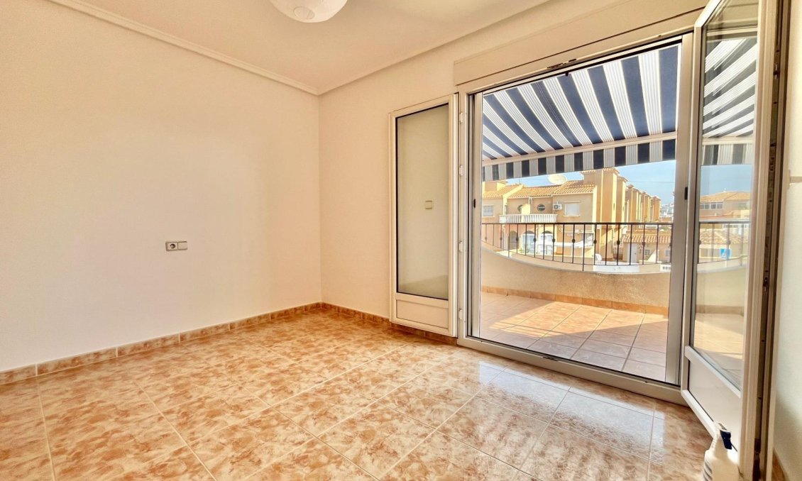 Resale - Townhouse -
Orihuela Costa - Playa Flamenca