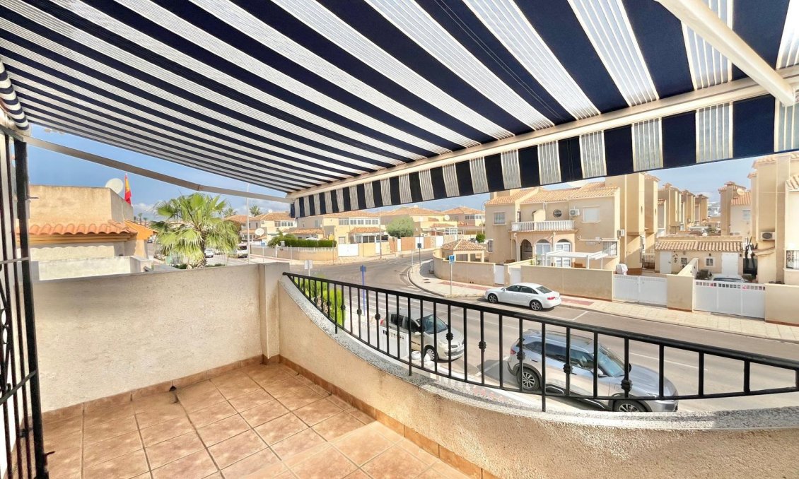 Resale - Townhouse -
Orihuela Costa - Playa Flamenca