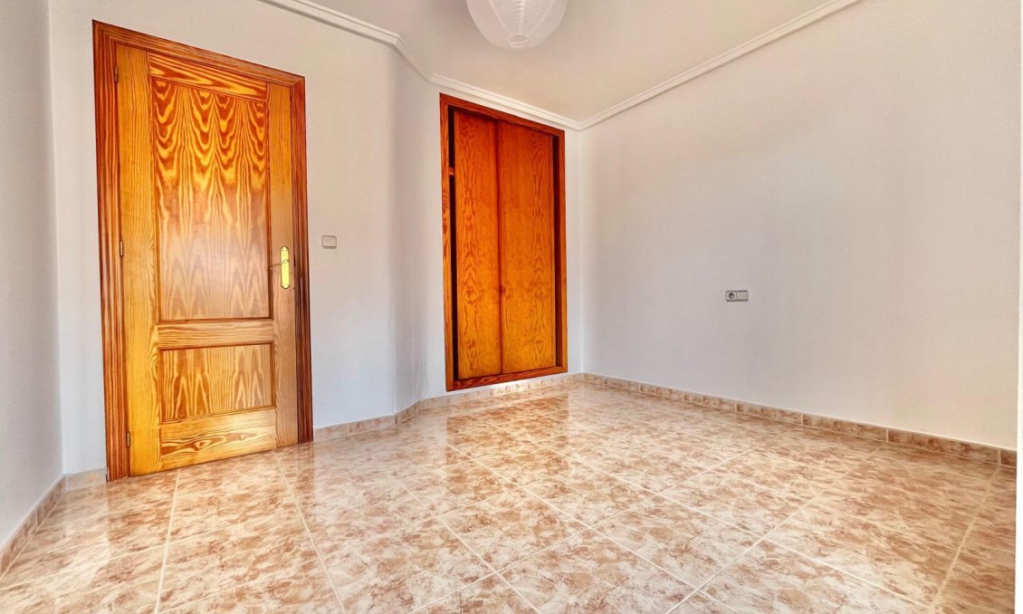 Resale - Townhouse -
Orihuela Costa - Playa Flamenca