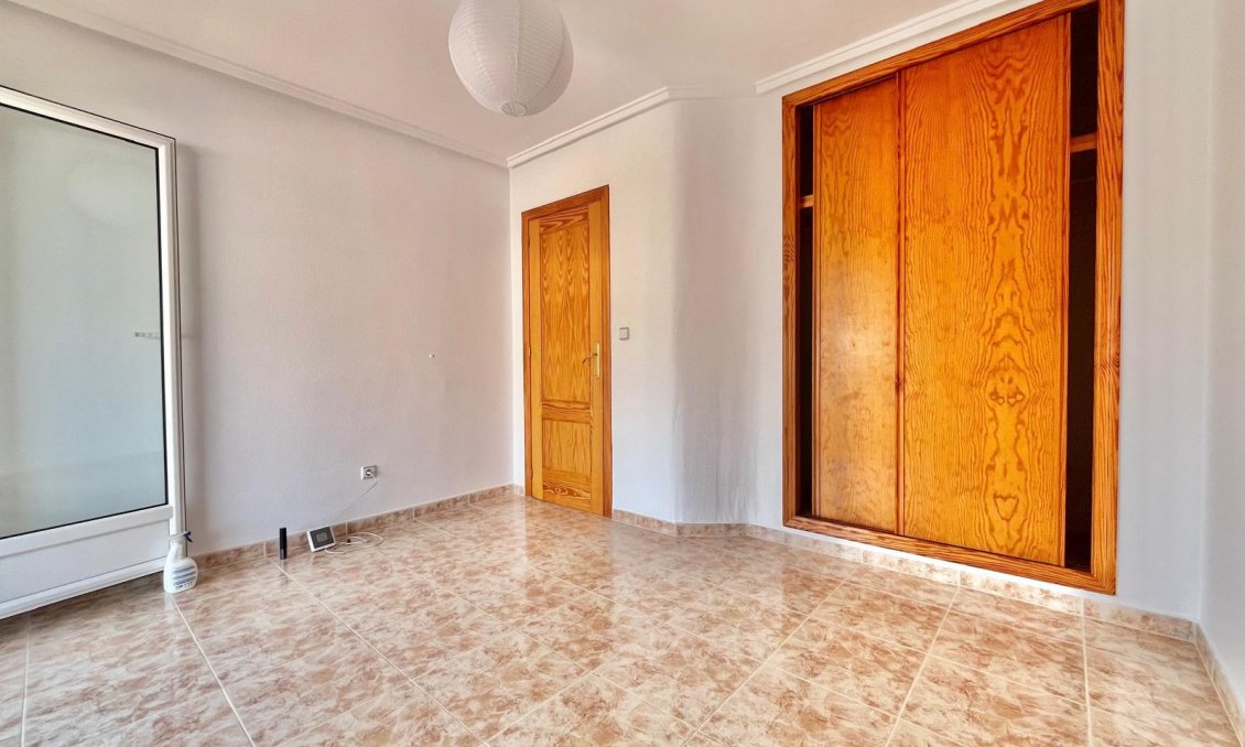Resale - Townhouse -
Orihuela Costa - Playa Flamenca