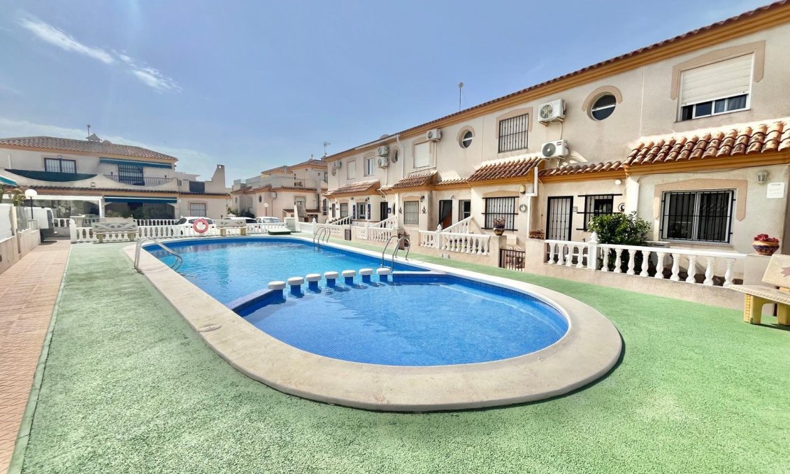 Resale - Townhouse -
Orihuela Costa - Playa Flamenca