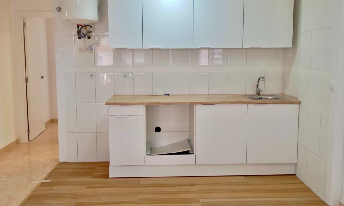 Revente - Appartement -
Torrevieja - Centro