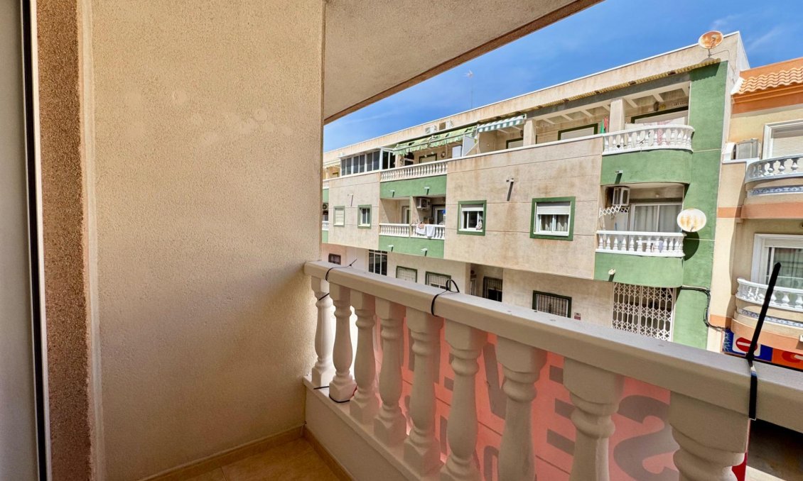 Revente - Appartement -
Torrevieja - Centro