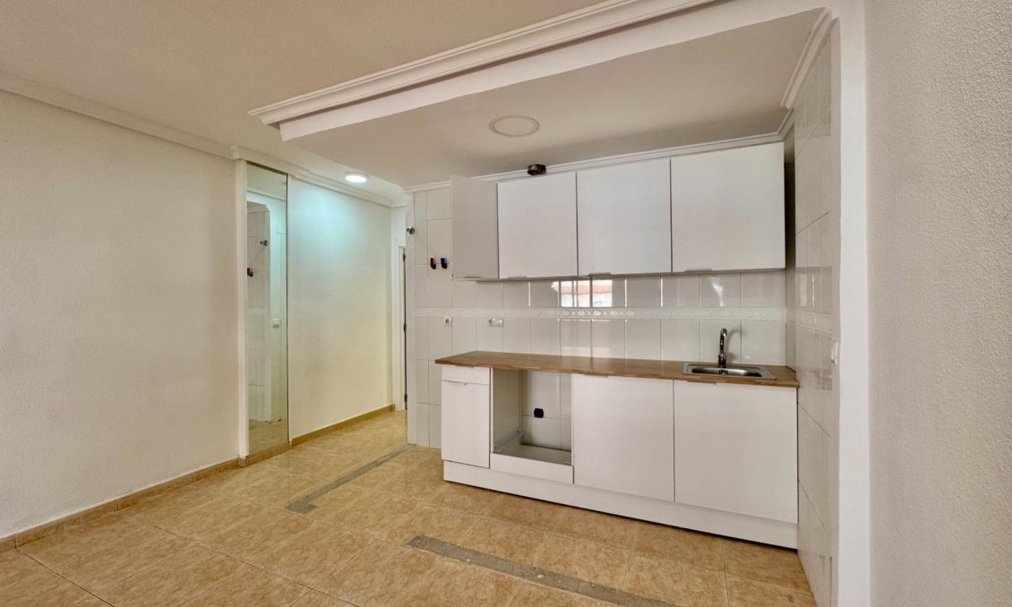 Revente - Appartement -
Torrevieja - Centro