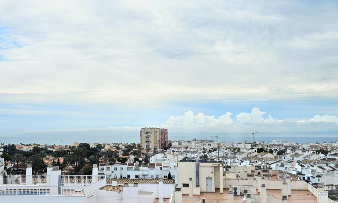 Resale - Apartment -
Torrevieja - Nueva Torrevieja