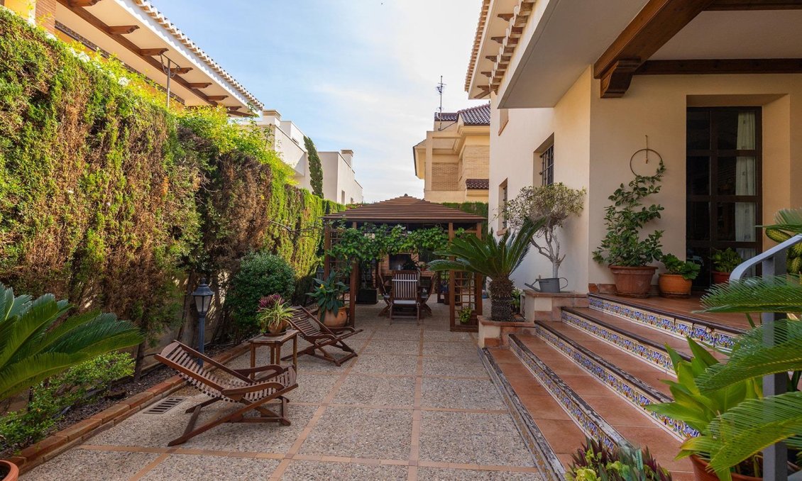 Használt Ingatlanok - Villa -
Torrevieja - La Veleta