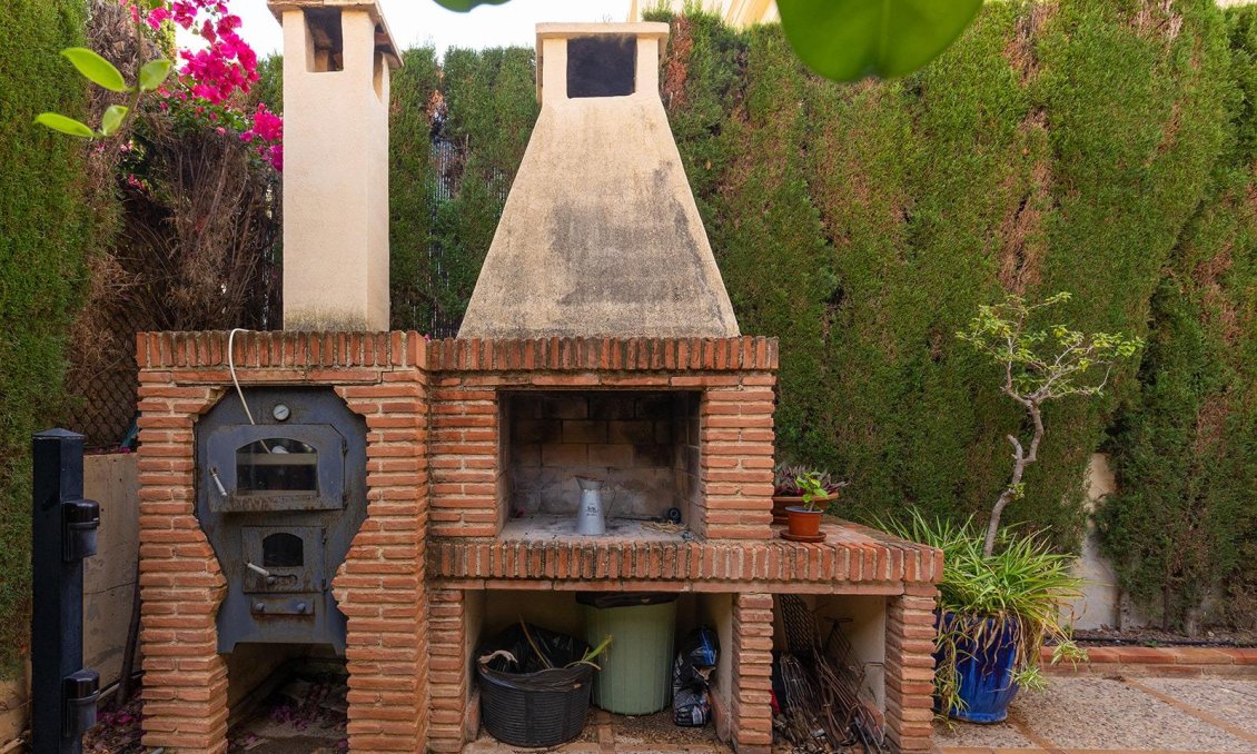 Használt Ingatlanok - Villa -
Torrevieja - La Veleta