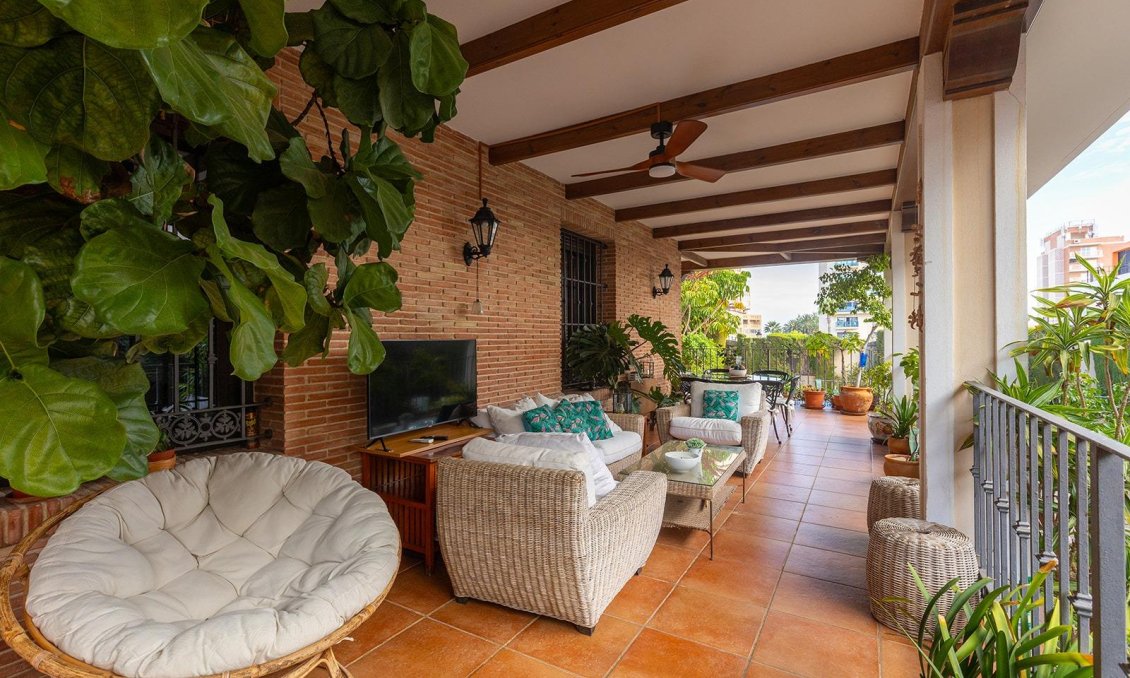 Használt Ingatlanok - Villa -
Torrevieja - La Veleta