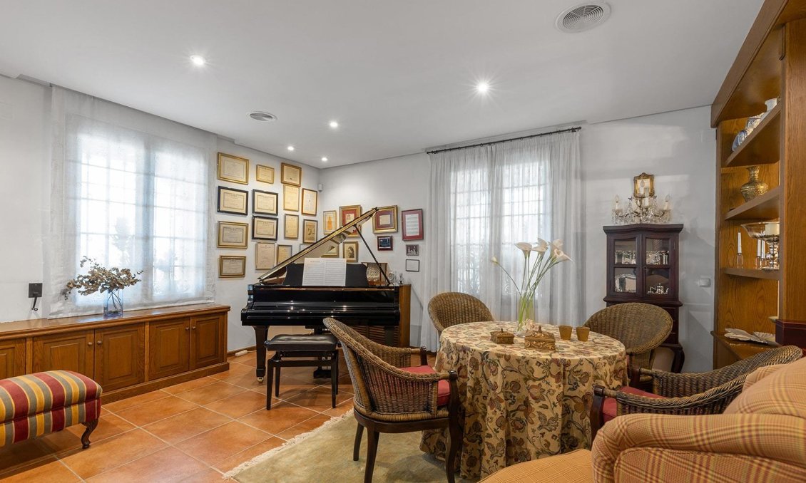 Használt Ingatlanok - Villa -
Torrevieja - La Veleta