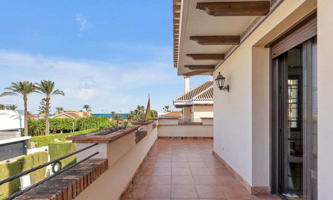 Használt Ingatlanok - Villa -
Torrevieja - La Veleta