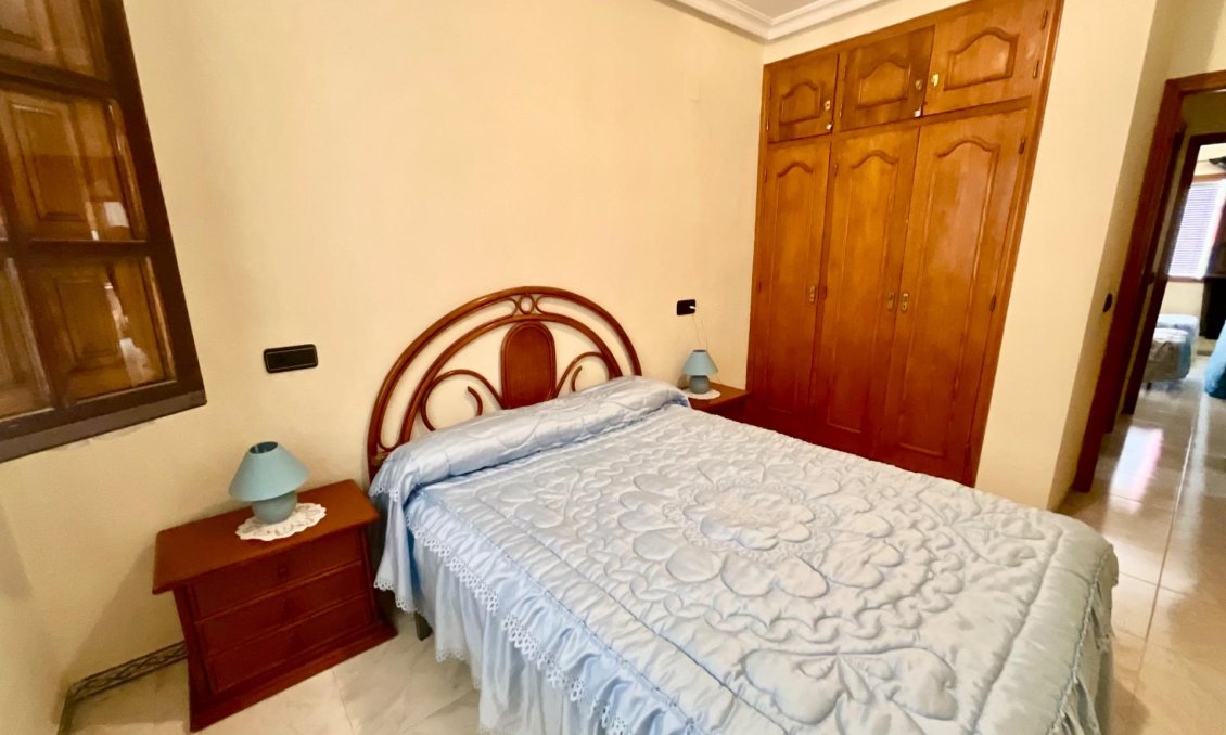 Resale - Bungalow -
Torrevieja - Torreblanca