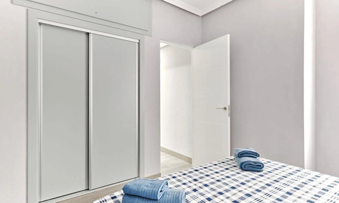 Revânzare - Apartament -
Torrevieja - Centro