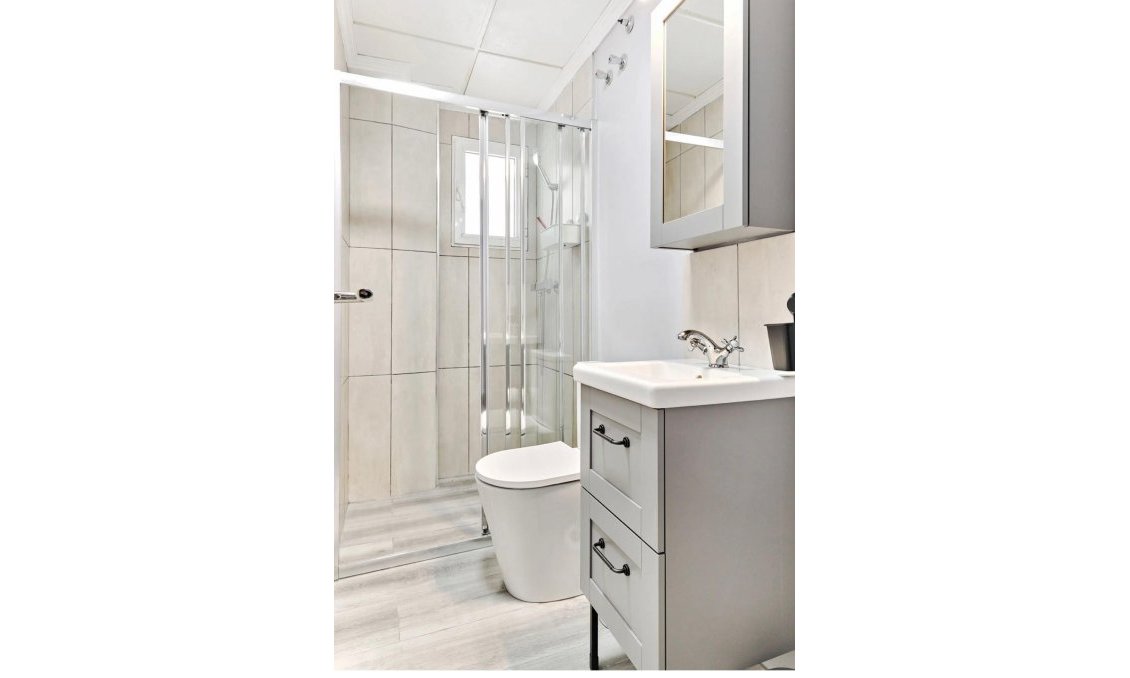 Revânzare - Apartament -
Torrevieja - Centro