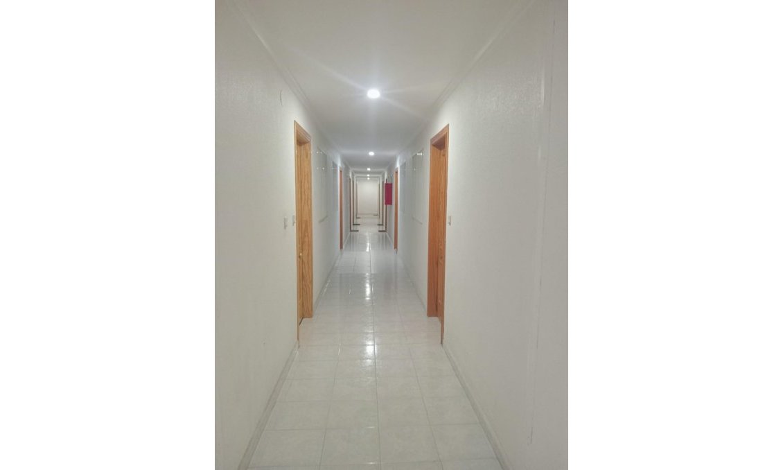 Revânzare - Apartament -
Torrevieja - Acequion
