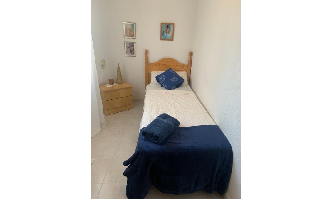 Revânzare - Apartament -
Torrevieja - Acequion
