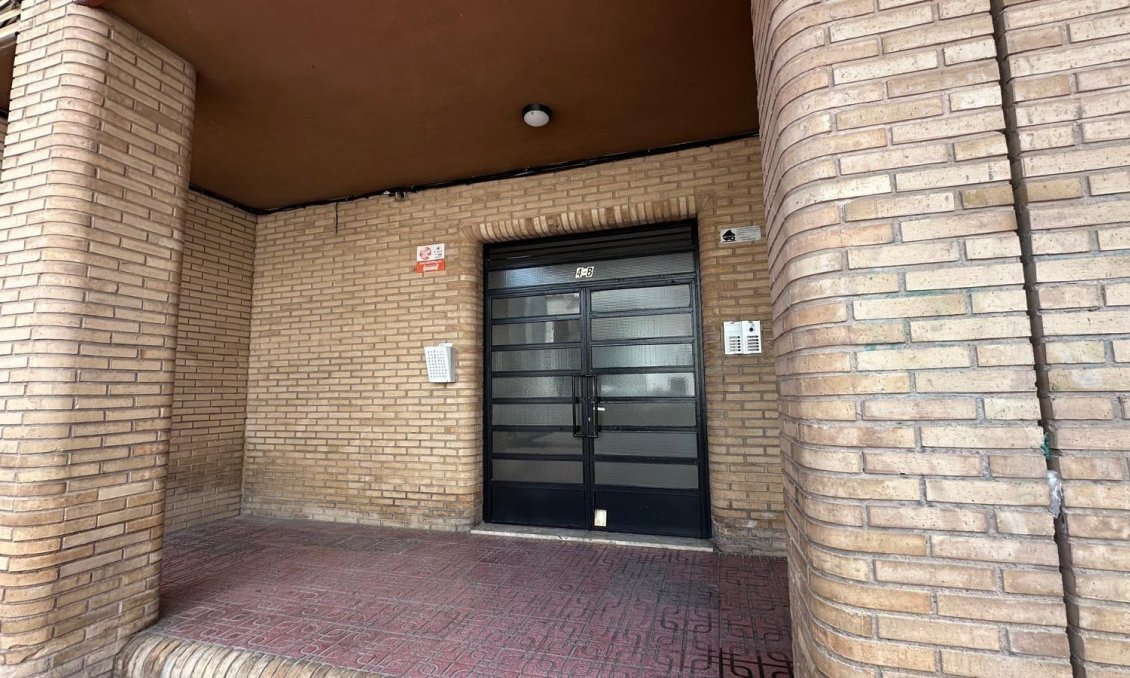 Revânzare - Apartament -
Torrevieja - Centro