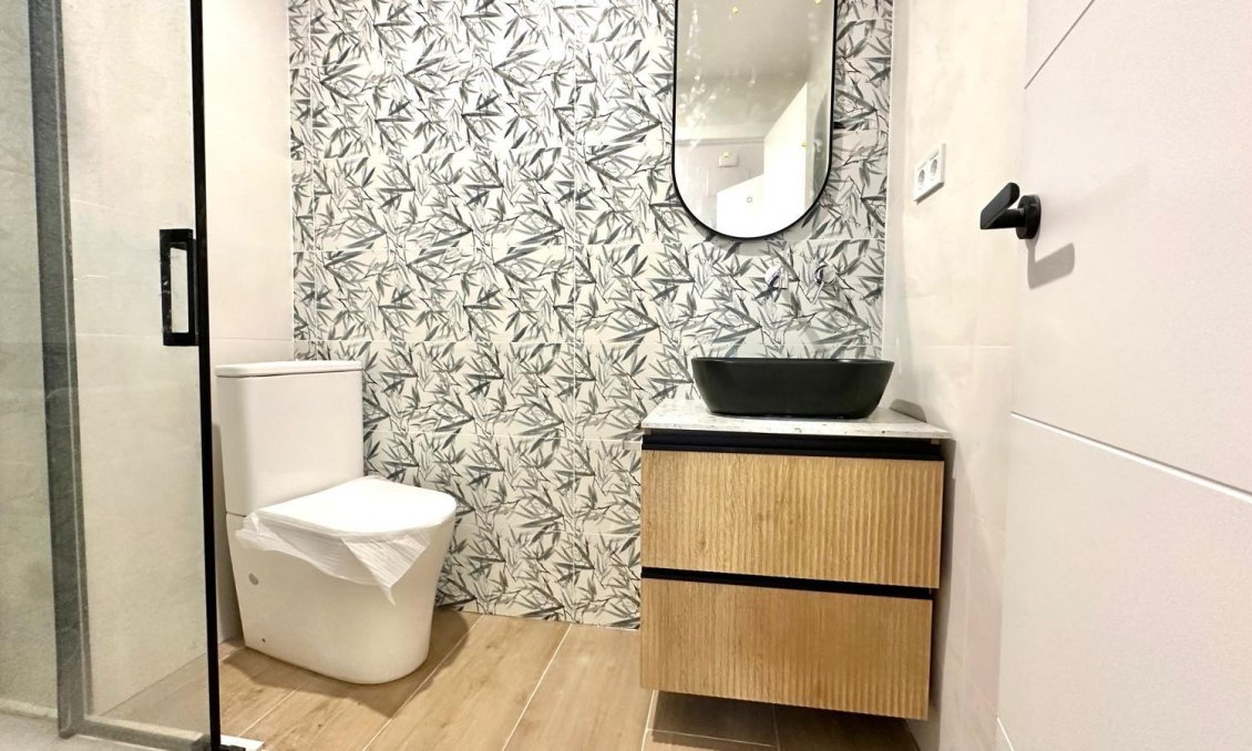 Revânzare - Apartament -
Torrevieja - Centro