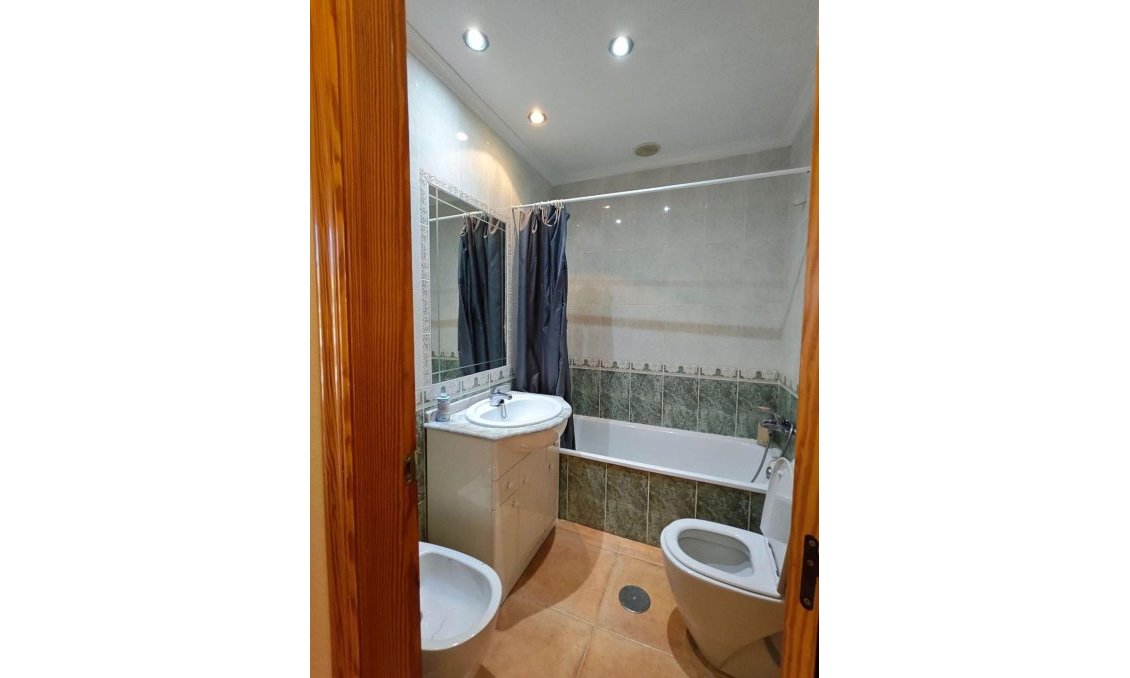 Resale - Townhouse -
Orihuela Costa - La Florida